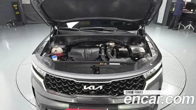 Kia Sorento 2022 — Фото 6/20
