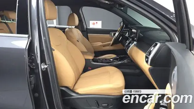 Kia Sorento 2022 — Фото 11/20