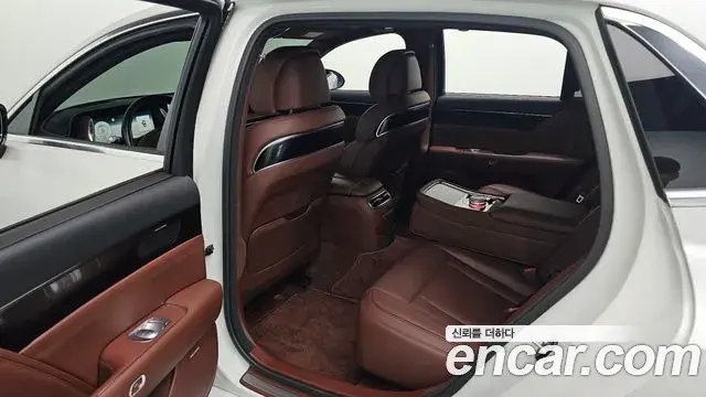 Genesis G90 2022 — Фото 12/20
