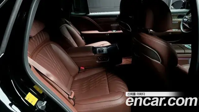 Genesis G90 2023 — Фото 11/20