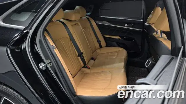 Kia K5 2020 — Şəkil 32/34