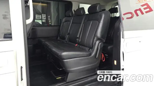 Hyundai Staria 2022 — Фото 11/20