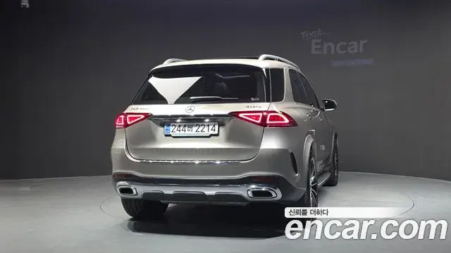 Mercedes-Benz GLE-Class 2023 — Фото 3/20