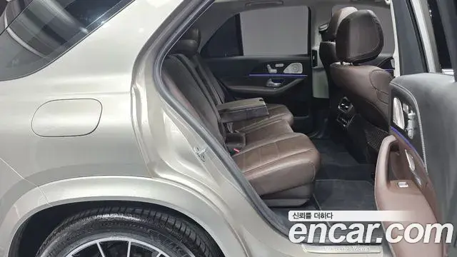 Mercedes-Benz GLE-Class 2023 — Фото 11/20