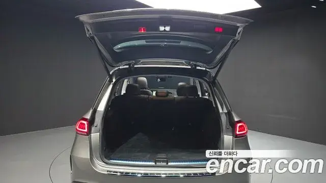 Mercedes-Benz GLE-Class 2023 — Фото 17/20