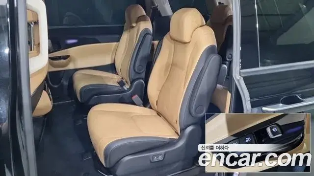 Kia Carnival 2022 — Фото 11/18