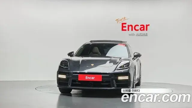 Porsche Panamera 2024 — ფოტო 12/35