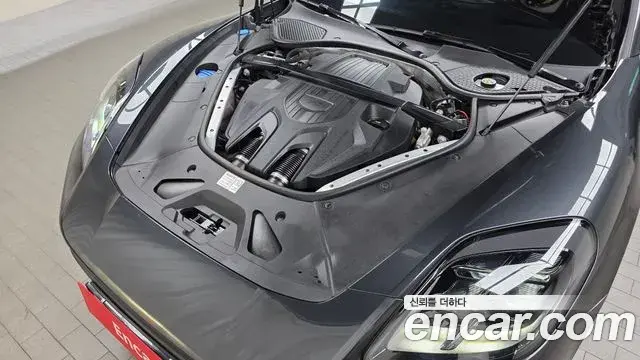 Porsche Panamera 2024 — ფოტო 28/35