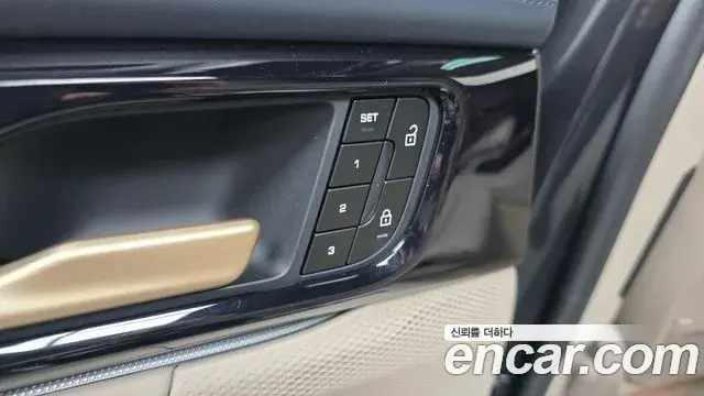 Porsche Panamera 2024 — ფოტო 14/35