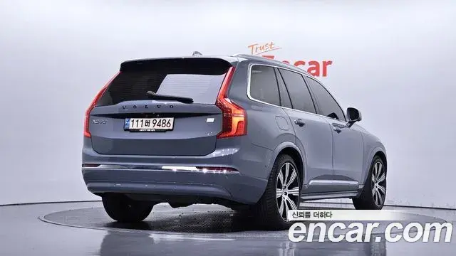 Volvo XC90 2023 — Фото 2/20