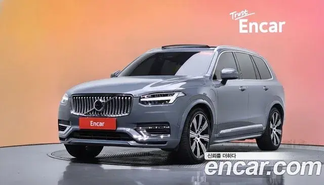 Volvo XC90 2023 — Фото 1/20