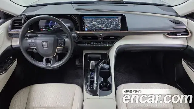 Toyota Crown Crossover 2024 — Фото 7/20