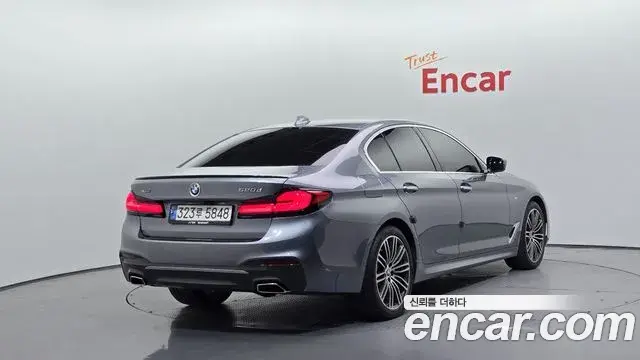 BMW 5 Series 2018 — Фото 2/20