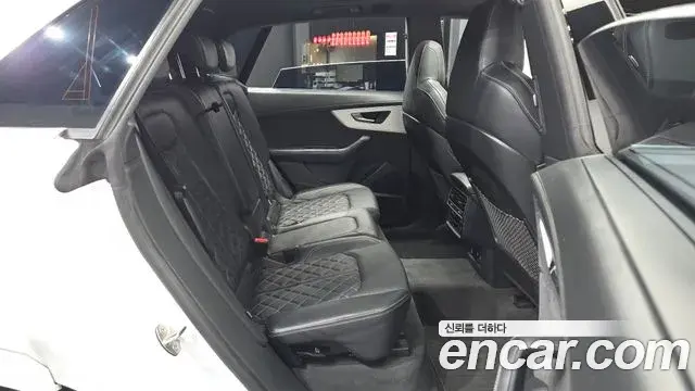 Audi Q7 2021 — Фото 12/20
