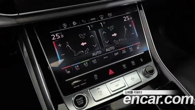 Audi Q7 2021 — Фото 19/20