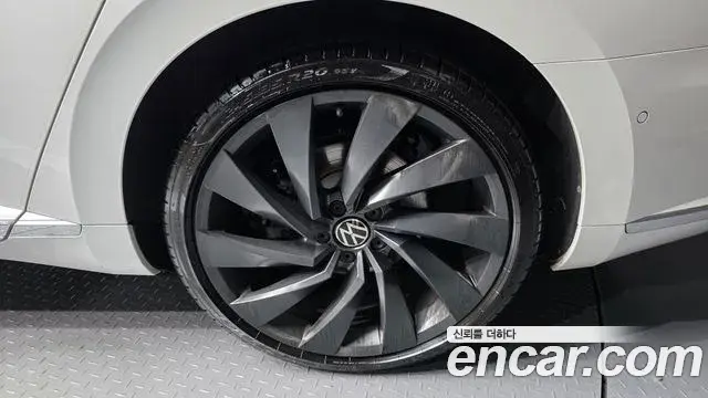 Volkswagen Arteon 2022 — Photo 12/33