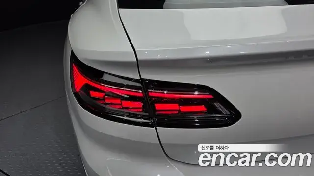 Volkswagen Arteon 2022 — Photo 32/33