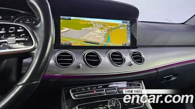 Mercedes-Benz E-Class 2019 — Фото 13/20