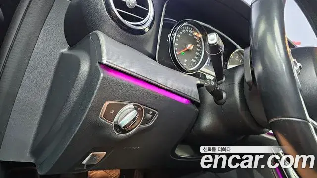 Mercedes-Benz E-Class 2019 — Фото 20/20