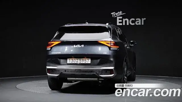 Kia Sportage 2023 — Фото 4/20