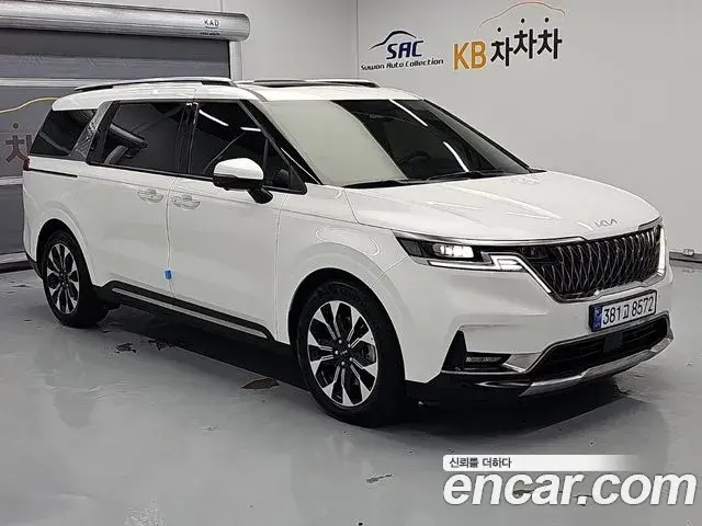 Kia Carnival 2022 — Фото 3/20