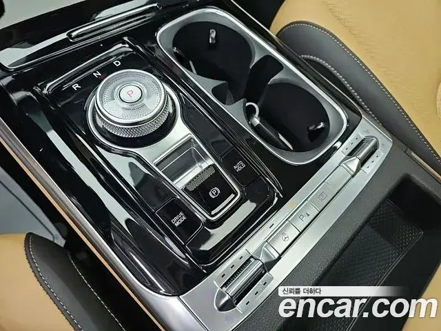 Kia Carnival 2022 — Фото 7/20
