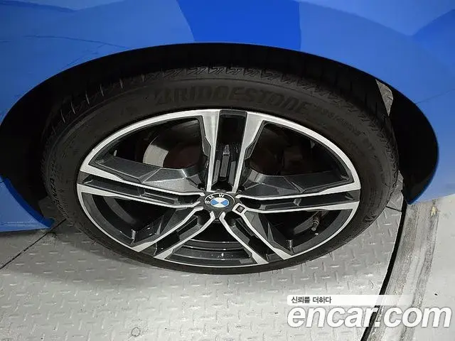 BMW 1 Series 2021 — Фото 19/20