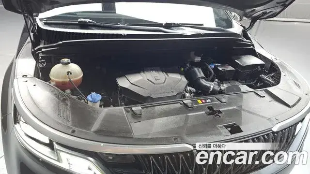 Kia Carnival 2021 — Фото 6/20