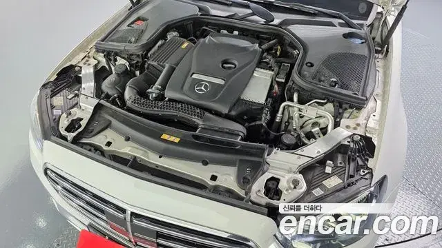Mercedes-Benz E-Class 2020 — Фото 6/20