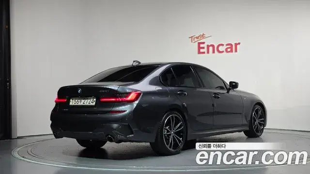 BMW 3 Series 2019 — Фото 1/20