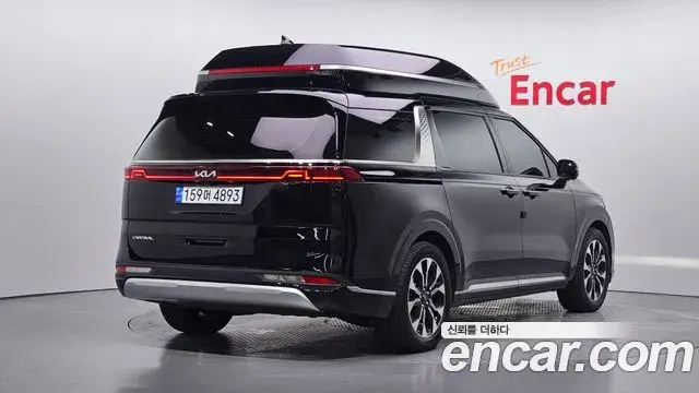 Kia Carnival 2023 — Şəkil 9/20