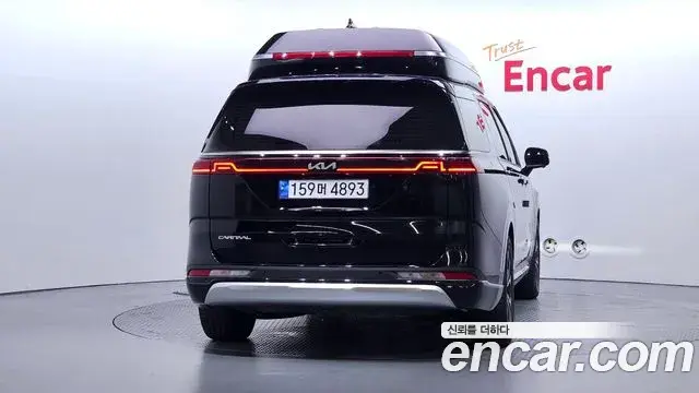 Kia Carnival 2023 — Şəkil 2/20