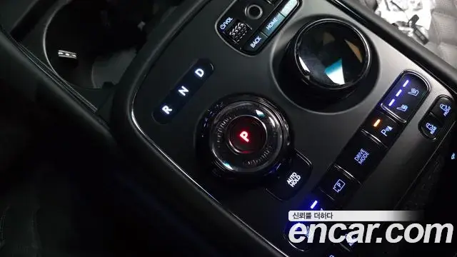 Genesis G90 2025 — Фото 9/20