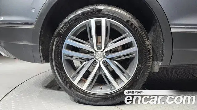 Volkswagen Tiguan Allspace 2018 — Фото 5/20