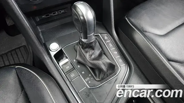 Volkswagen Tiguan Allspace 2018 — Фото 9/20