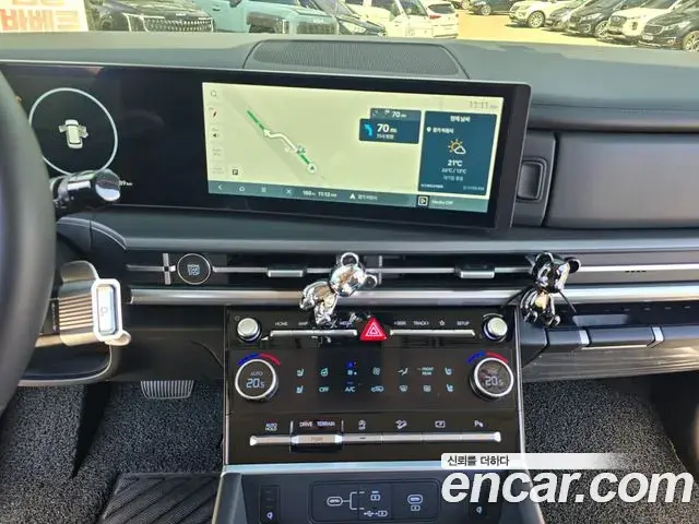 Hyundai Santa Fe 2025 — Фото 16/20