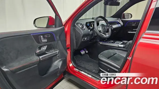 Mercedes-Benz GLB-Class 2021 — Фото 10/20