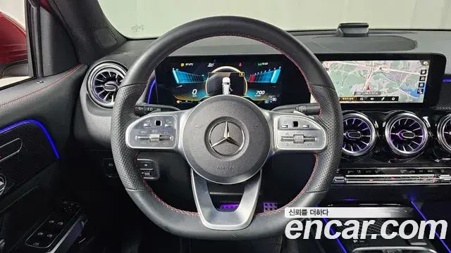 Mercedes-Benz GLB-Class 2021 — Фото 13/20