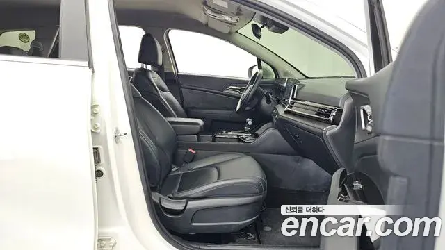 Kia Sportage 2023 — Фото 11/20