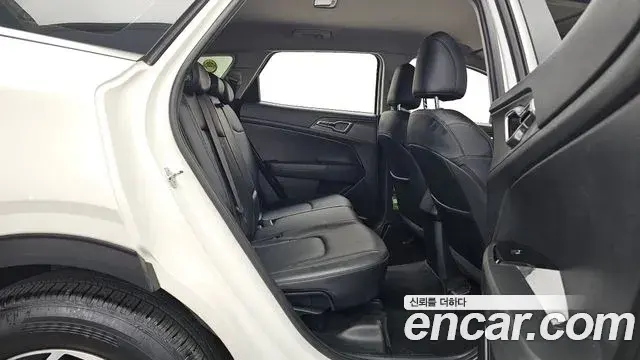 Kia Sportage 2023 — Фото 12/20