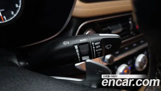 Genesis G70 2022 — Photo 26/34