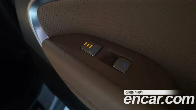Genesis G70 2022 — Photo 31/34