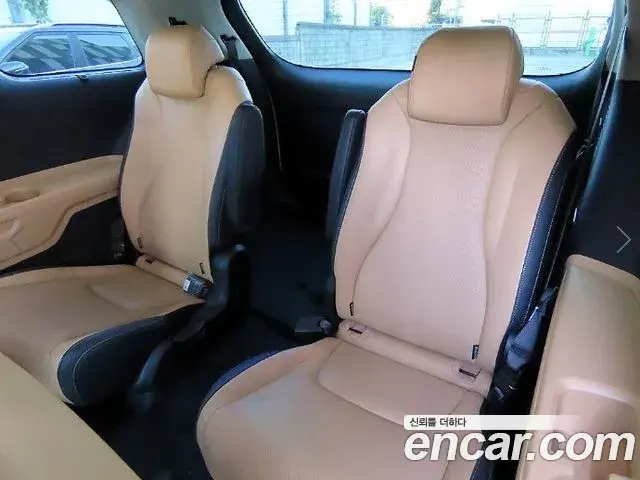 Kia Carnival 2022 — Фото 6/20