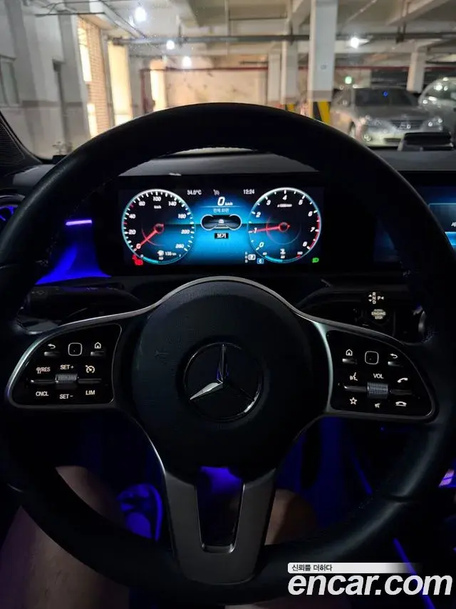 Mercedes-Benz A-Class 2021 — Фото 15/20