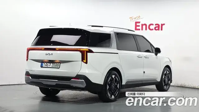 Kia Carnival 2025 — Şəkil 17/35