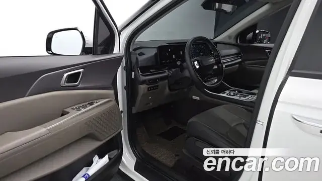 Kia Carnival 2025 — Şəkil 33/35