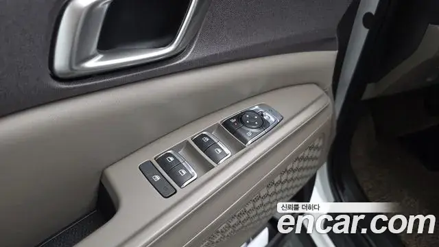 Kia Carnival 2025 — Şəkil 16/35