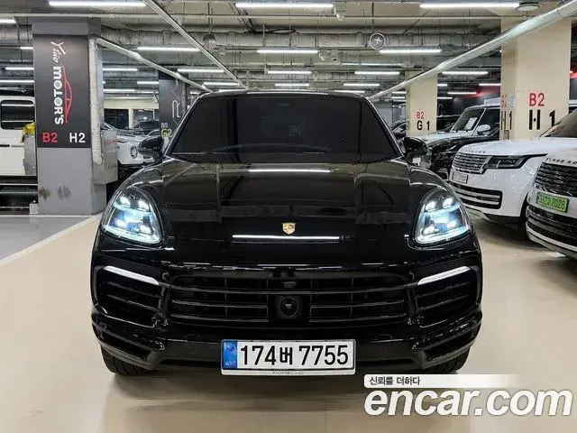 Porsche Cayenne 2021 — Фото 1/14