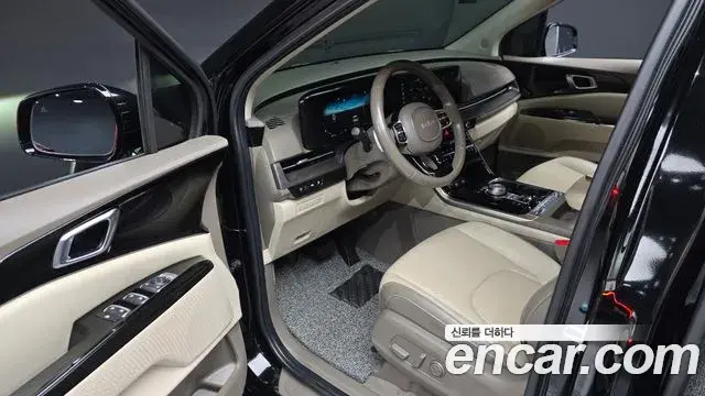 Kia Carnival 2021 — Фото 10/20
