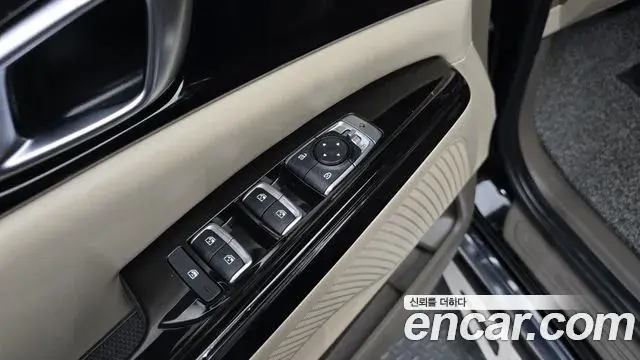 Kia Carnival 2021 — Фото 15/20